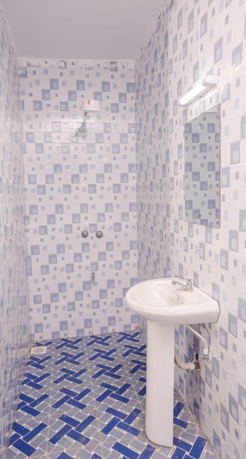 Lake Breeze Apartments ナイバシャ エクステリア 写真